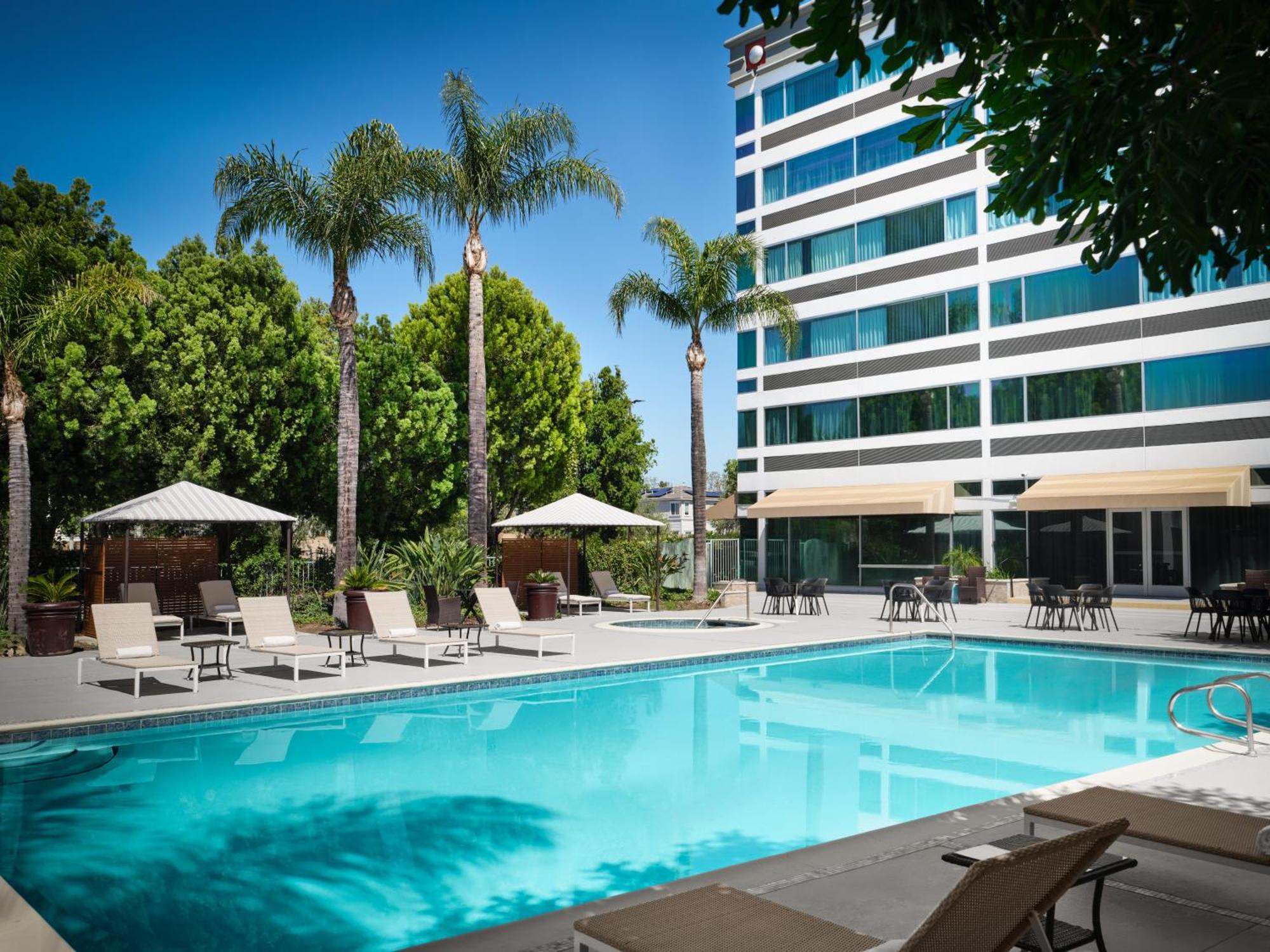 Sheraton Ontario Airport Hotel Exterior foto